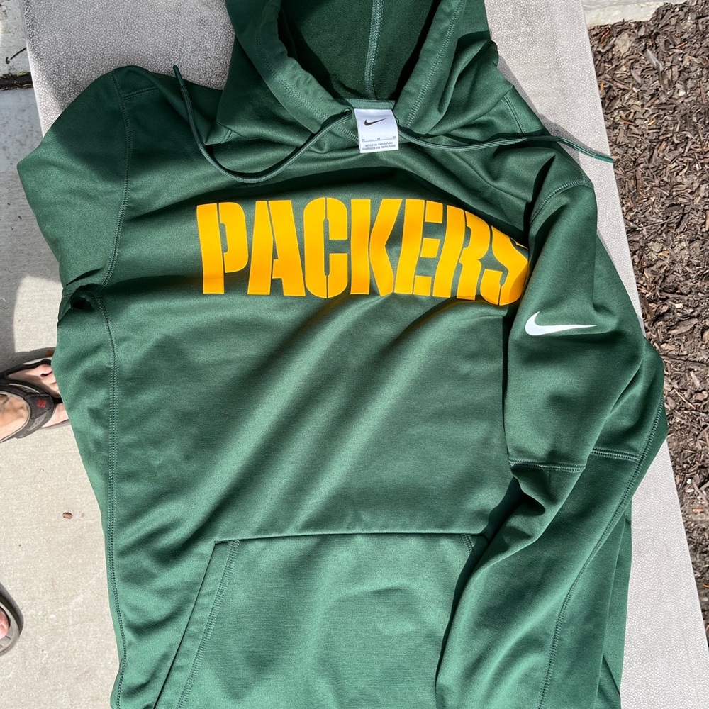 Packers sweatshirt, excellent condition (M)